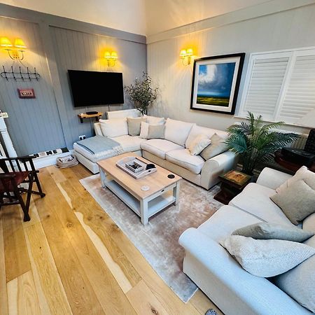 Little Woodside A Beautiful New Forest Self Contained Private Luxury Annexe New Milton Exteriör bild