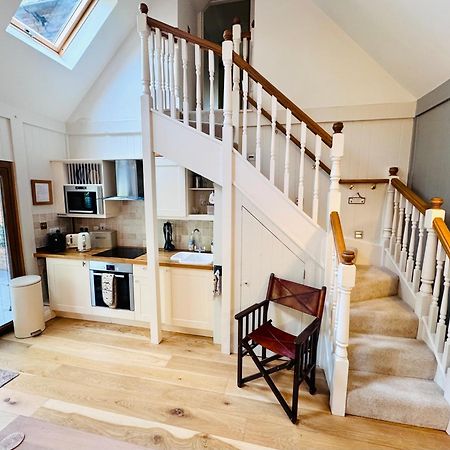 Little Woodside A Beautiful New Forest Self Contained Private Luxury Annexe New Milton Exteriör bild