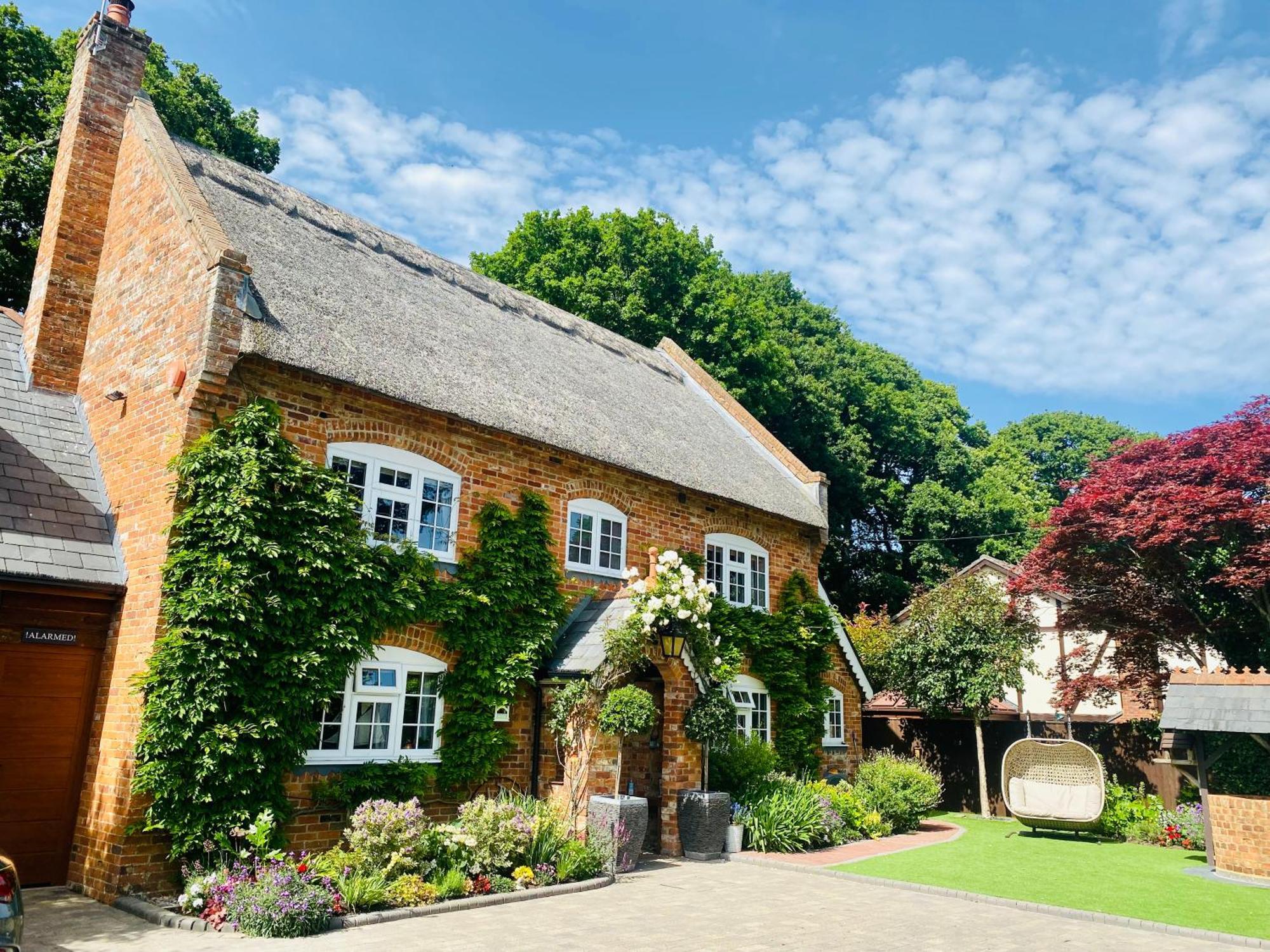 Little Woodside A Beautiful New Forest Self Contained Private Luxury Annexe New Milton Exteriör bild