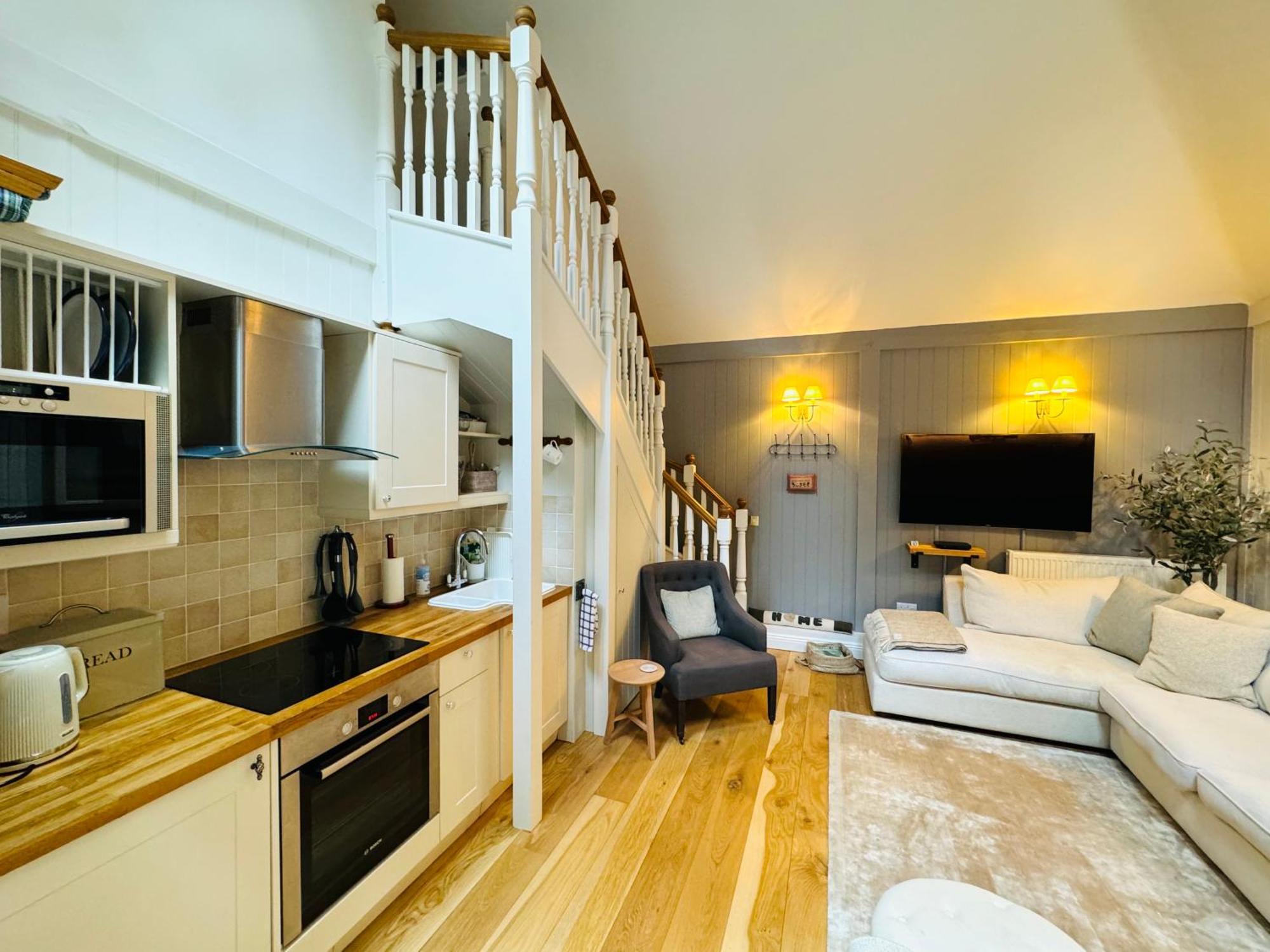 Little Woodside A Beautiful New Forest Self Contained Private Luxury Annexe New Milton Exteriör bild