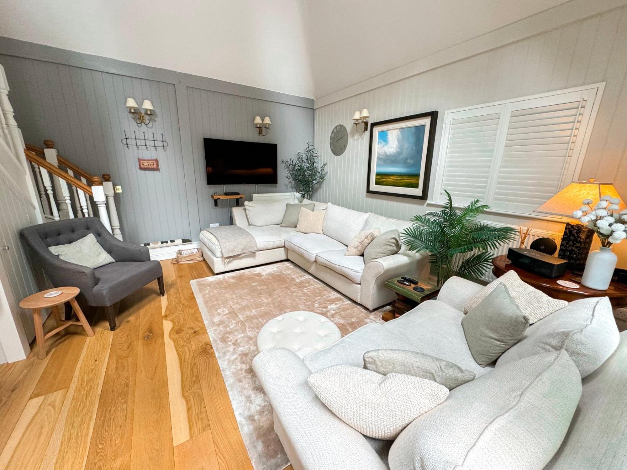 Little Woodside A Beautiful New Forest Self Contained Private Luxury Annexe New Milton Exteriör bild